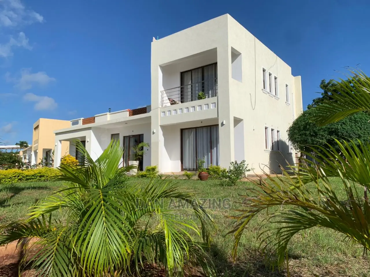 Vipingo's Spacious 5-Bedroom Mansion - On the Market in Vipingo