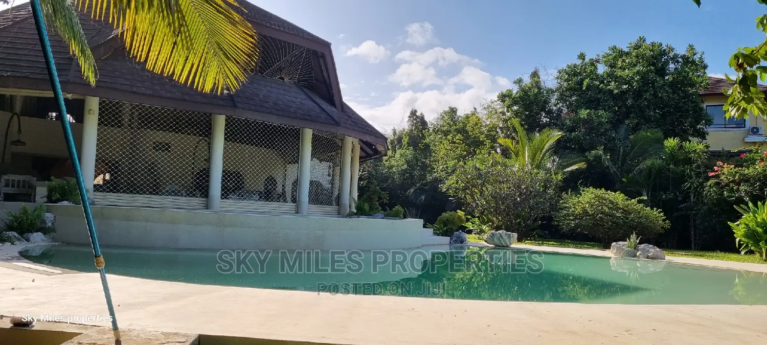 Premium 5-Bedroom Villa in Diani Reef, Ukunda - For Sale Today! in Ukunda