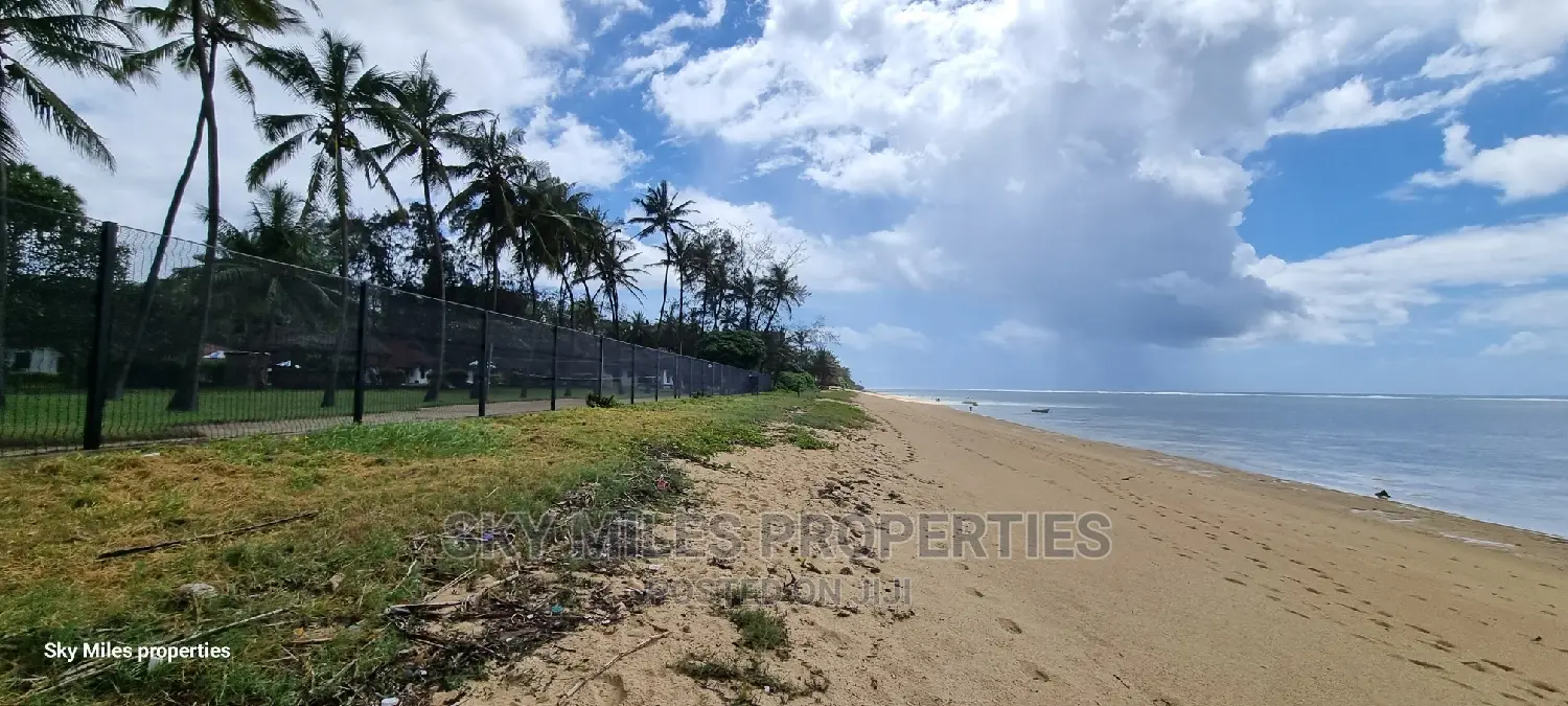 Kuruwitu: 3.5 Acre Beach Property on the Market in Vipingo