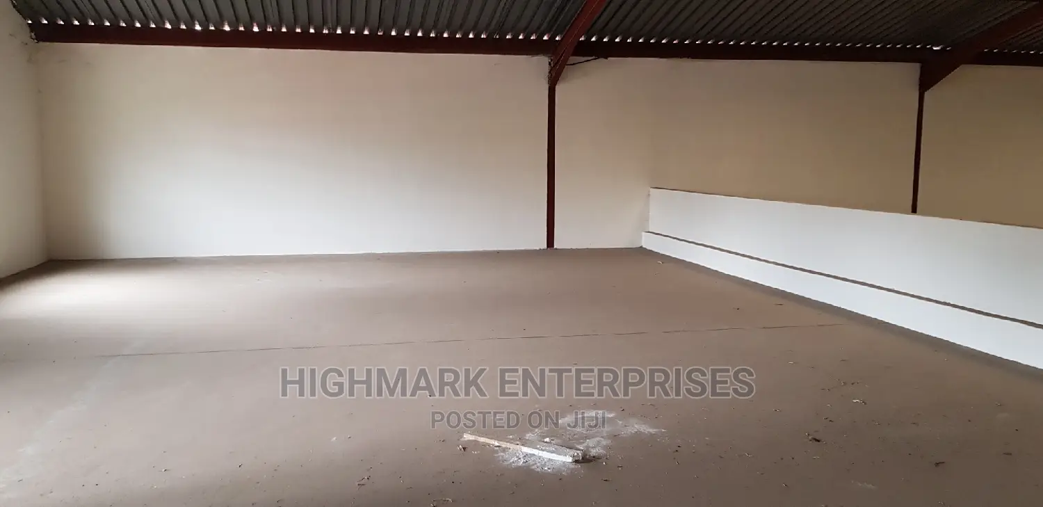 Warehouse Lease Opportunity - Ideal for Business Expansion in City Cabanas