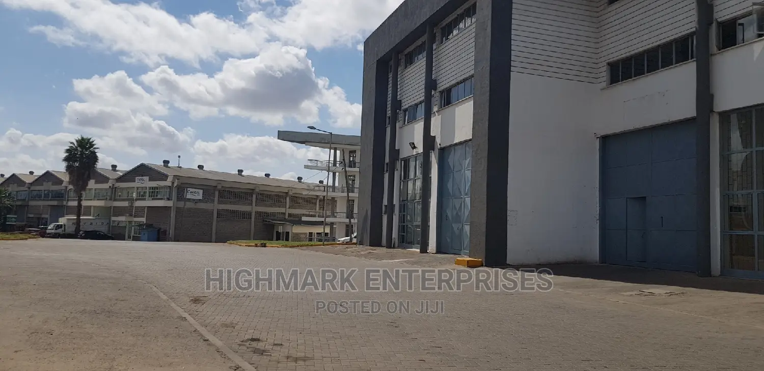 25,000 Sq Ft Warehouse to Let - Perfect for Storage or Manufacturing in City Cabanas