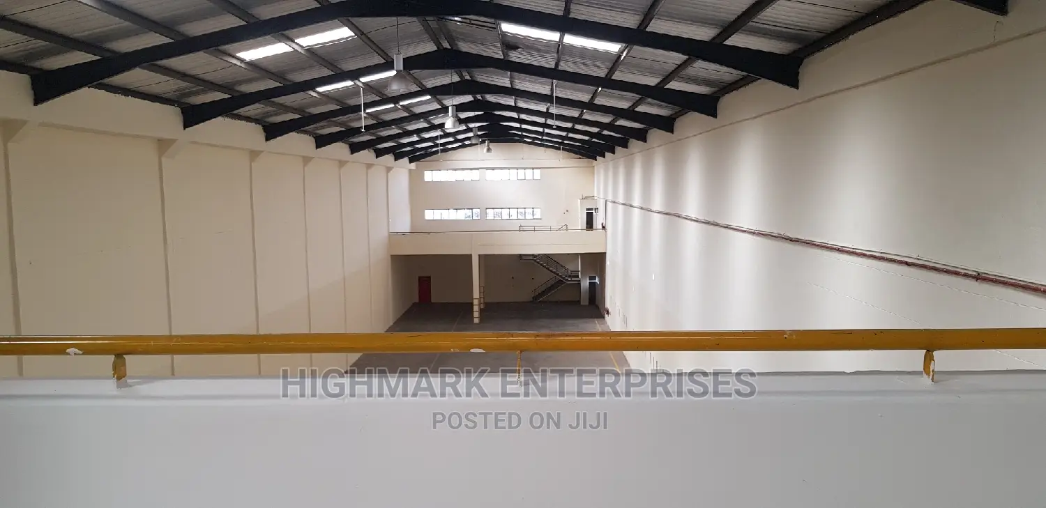 25,000 Sq Ft Warehouse to Let - Perfect for Storage or Manufacturing in City Cabanas