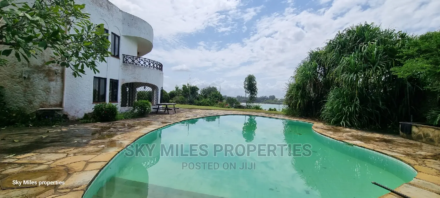 Spacious 4-Bedroom Villa in Serena, Shanzu - For Sale in Shanzu