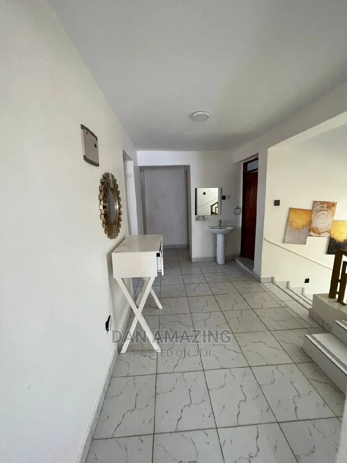Spacious 6-bedroom Maisonette in Membley Estate for sale in Membley Estate
