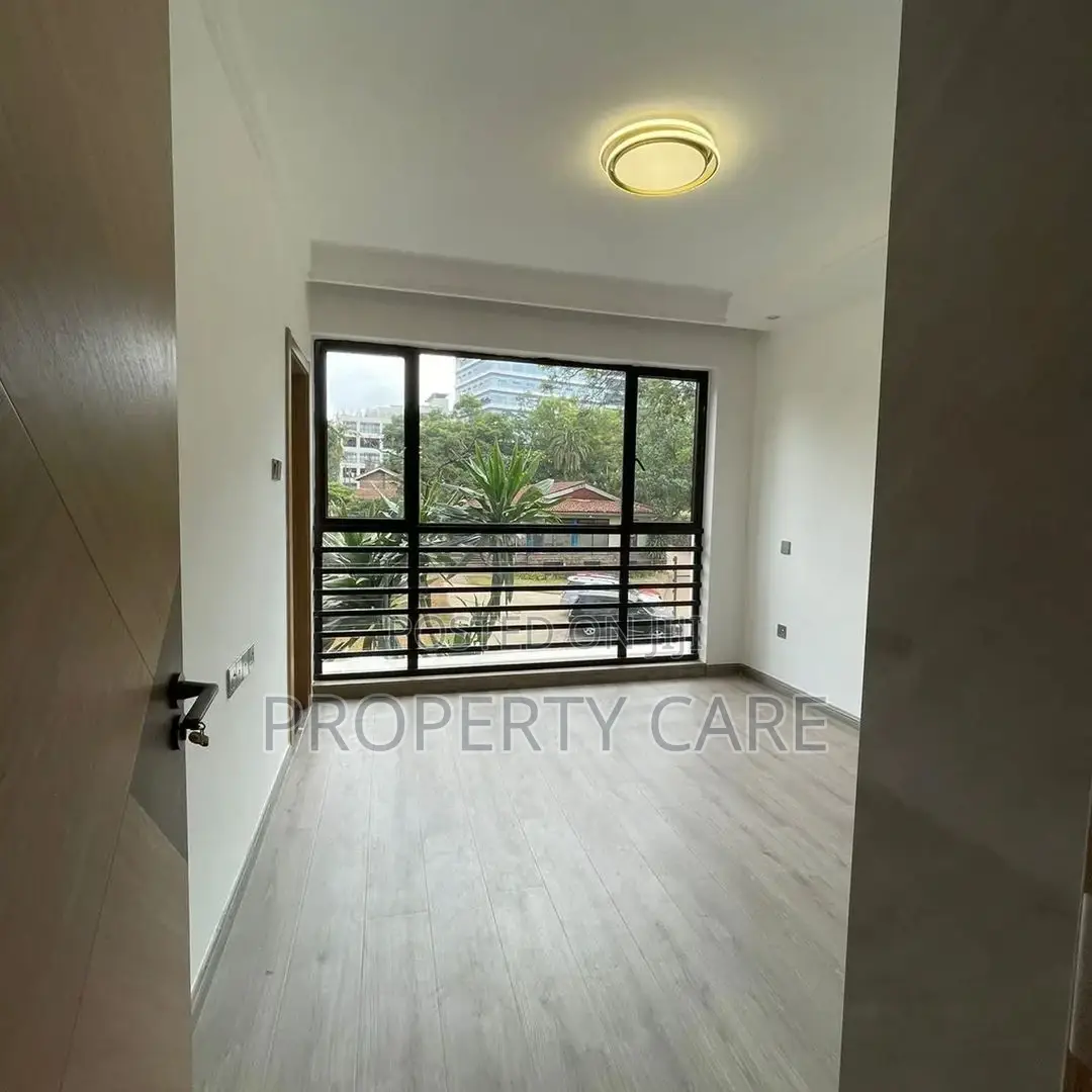 Spacious 2-Bedroom Apartment in Riverside Drive - Now Renting in Riverside Drive