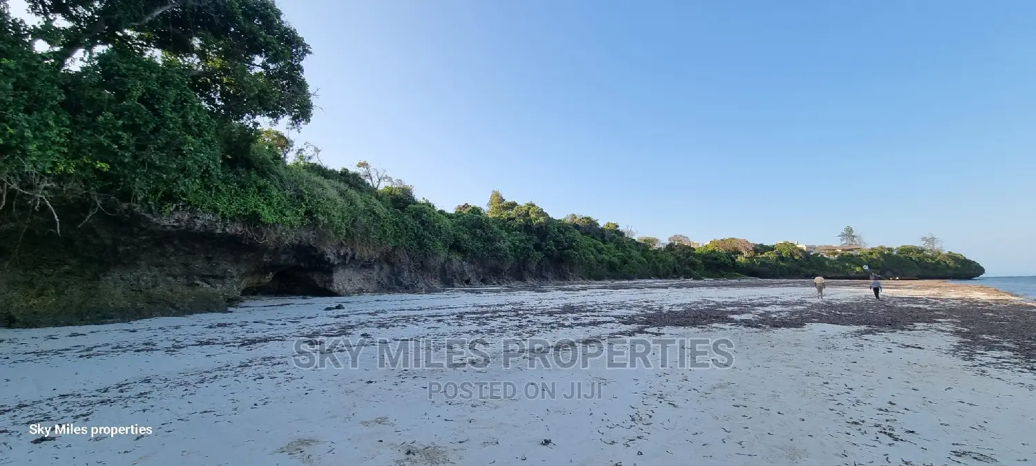 Serena's 20.5 Acre Beach Plot for Go Kart Enthusiasts - For Sale in Shanzu