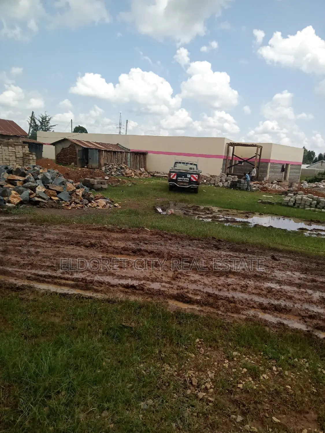 Affordable 1/8 Plots in Langas Near Tarmac: Less Than 200m Distance in Eldoret CBD