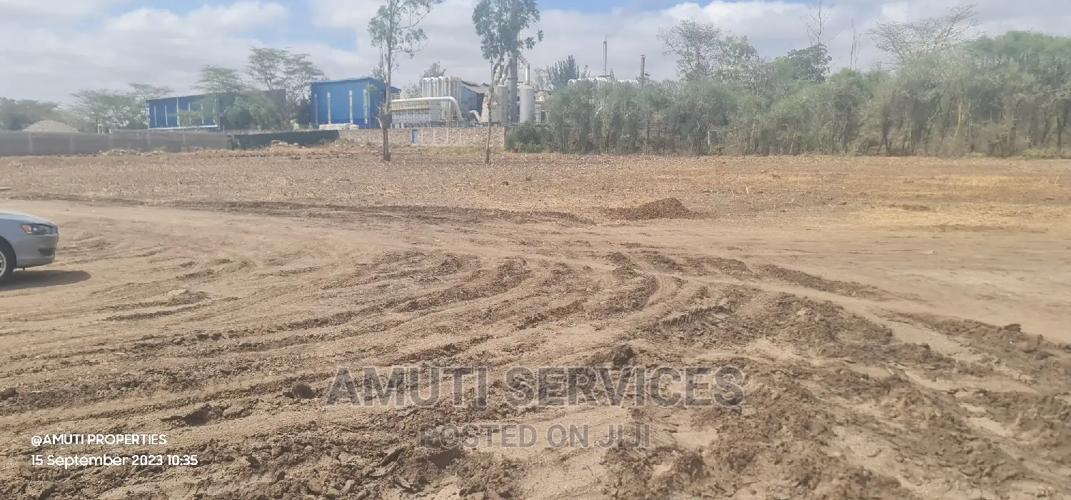 2.1 Acres of Land - Ideal for Your Dream Project: Buy Now! in Athi River