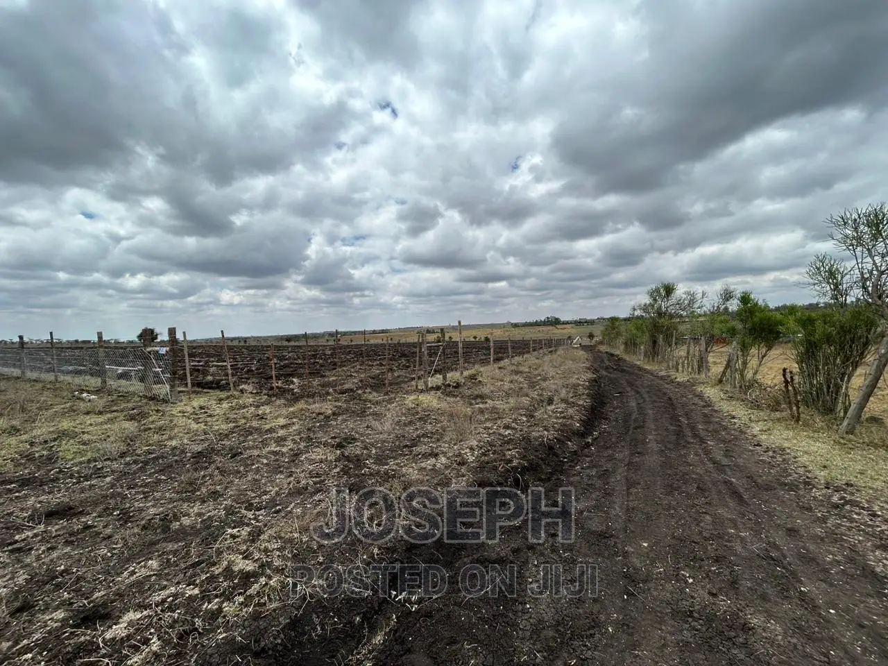 Large 8.9-acre property in Kiserian Olooloitikosh available for purchase in Ole Polos