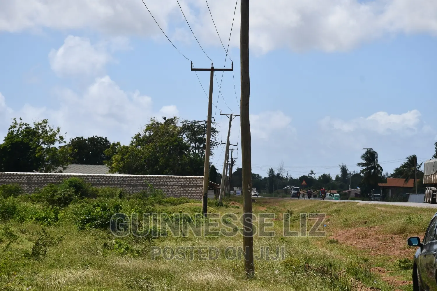 New Life Complex-adjacent Mavueni Plots for Investment in Jaribuni