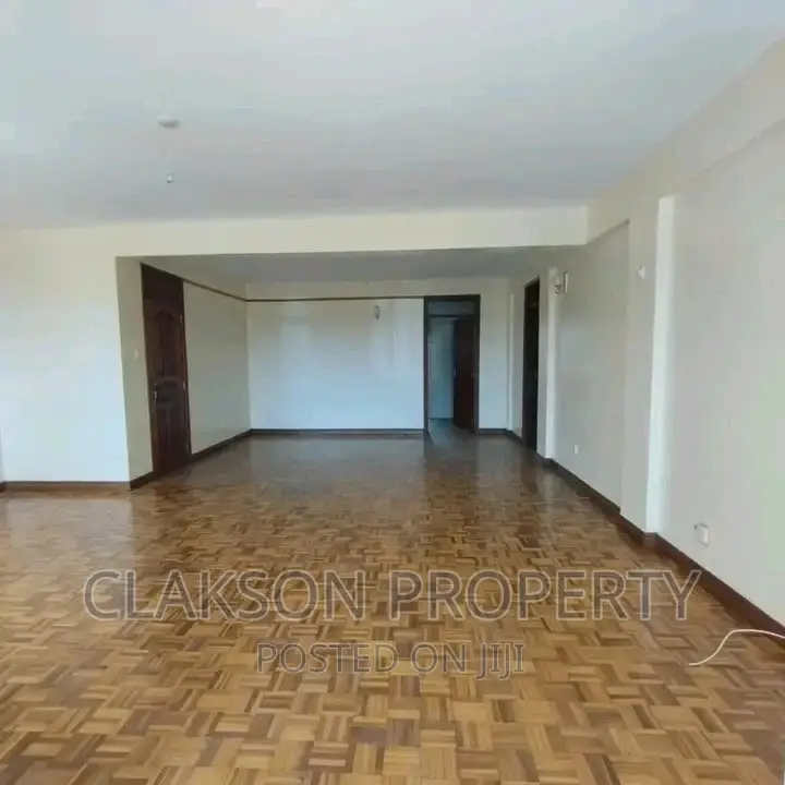 Kilimani's Prime Location: 3-Bedroom Apartment on Ngong Road - For Your Convenience in Kilimani