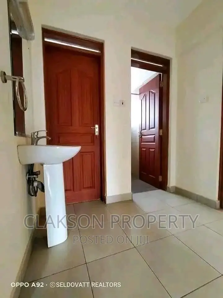 Rescosco, Kilimani: Modern 2 Bedroom Apartment for Long-Term Rent in Kilimani