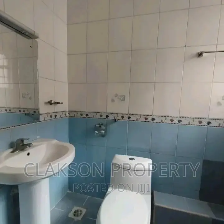 Ngong Road, Kilimani: Spacious 2-Bedroom Apartment Available for Lease in Kilimani