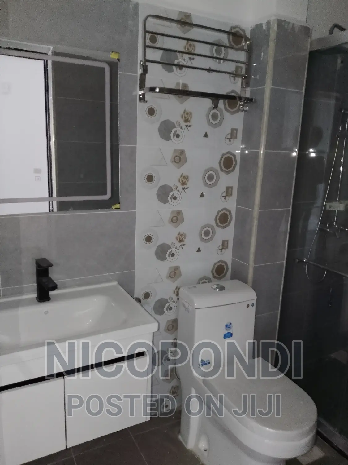 Lavington's Valley Heights: Sleek 1-Bedroom Apartment for Rent in Valley Arcade