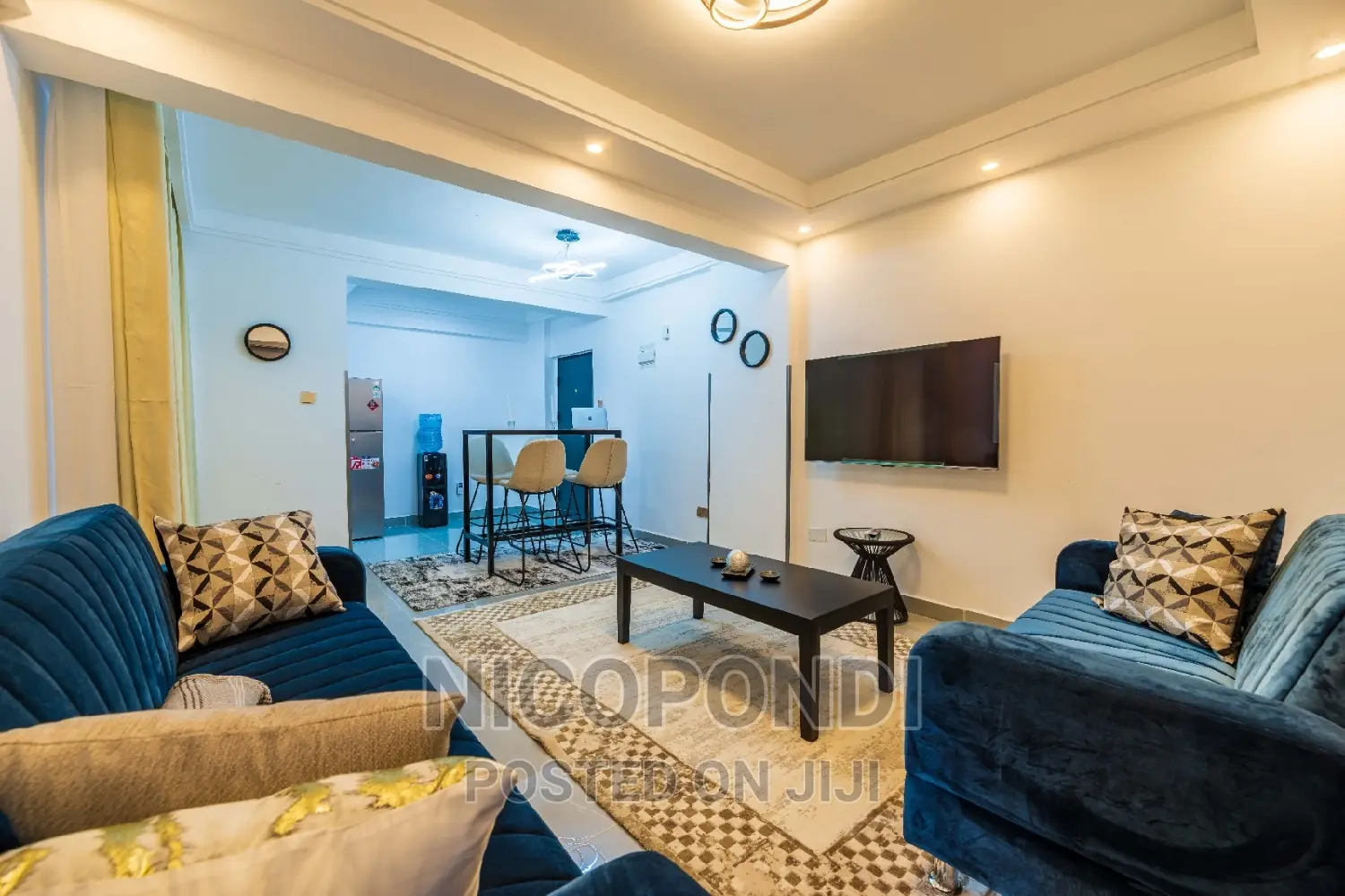 Valley Arcade 2-Bedroom Furnished Apartment Available for Rent in Valley Arcade