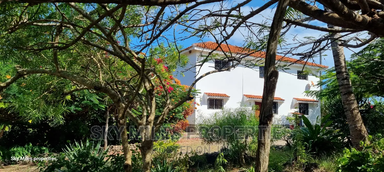 Spacious 3-Bedroom Furnished Maisonette in Kuruwitu, Vipingo - For Sale in Vipingo