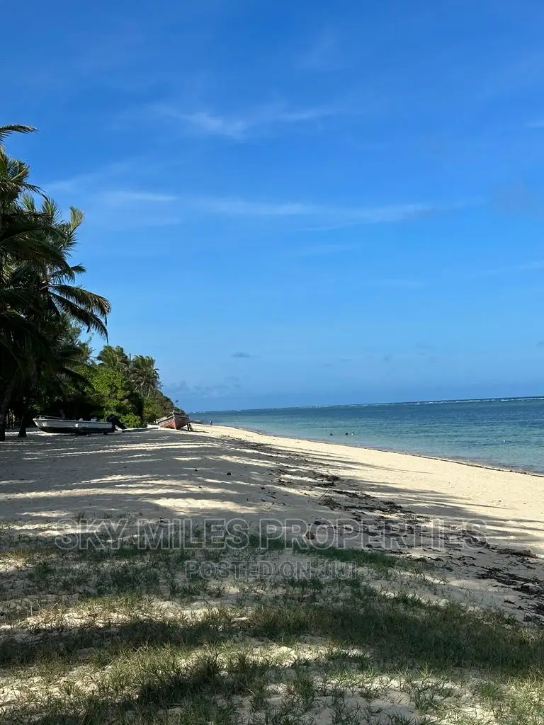 Spacious 3-Bedroom Furnished Maisonette in Kuruwitu, Vipingo - For Sale in Vipingo