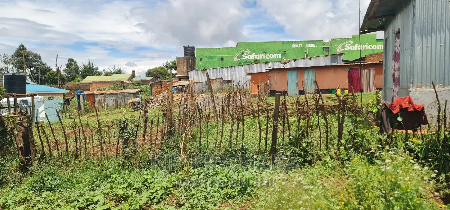 Invest in Emc's CBD: Highway-Facing Commercial Property for Sale in Kamariny