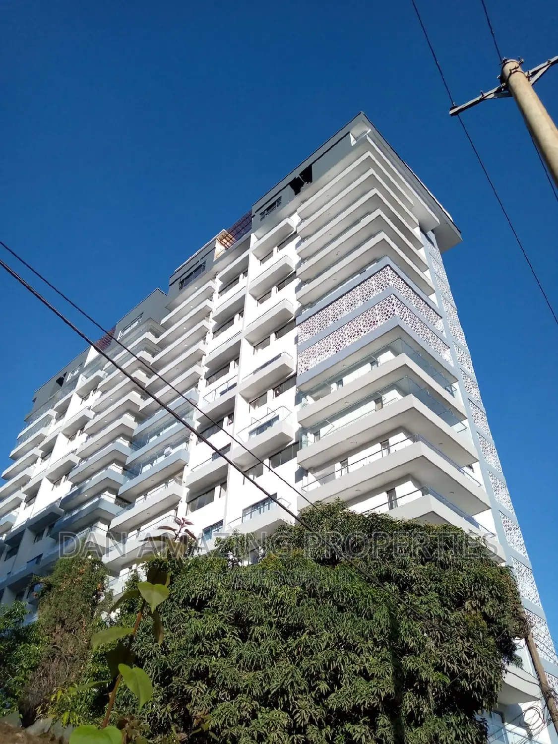 5-Bedroom Duplex in Desirable Parklands/Highridge: Now for Sale in Parklands/Highridge