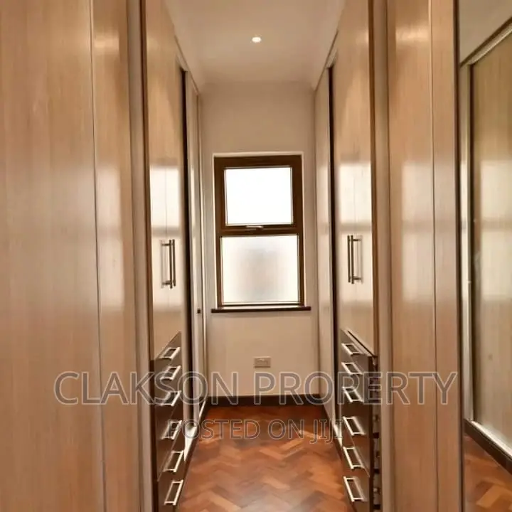 Spacious 5-Bedroom Townhouse/Terrace in Lavington for Sale in Lavington