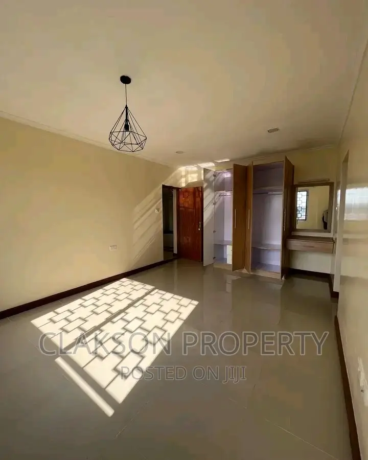 Riara Road, Kilimani: Modern 3-Bedroom Apartment Available for Lease in Kilimani