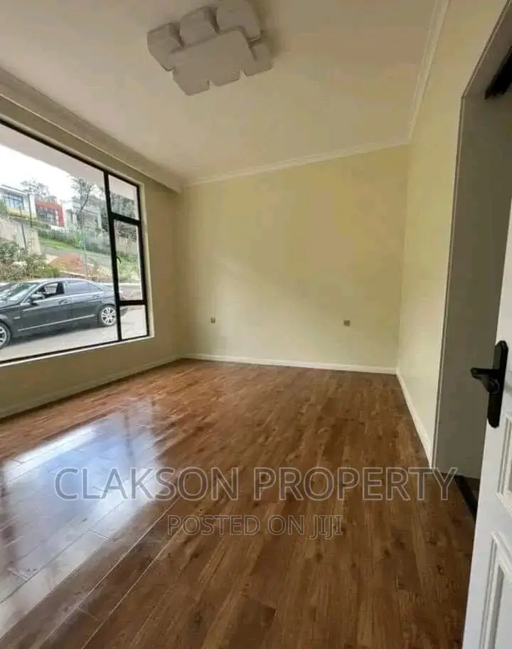 High-end 5-bedroom rental in Karen's desirable neighborhood in Karen