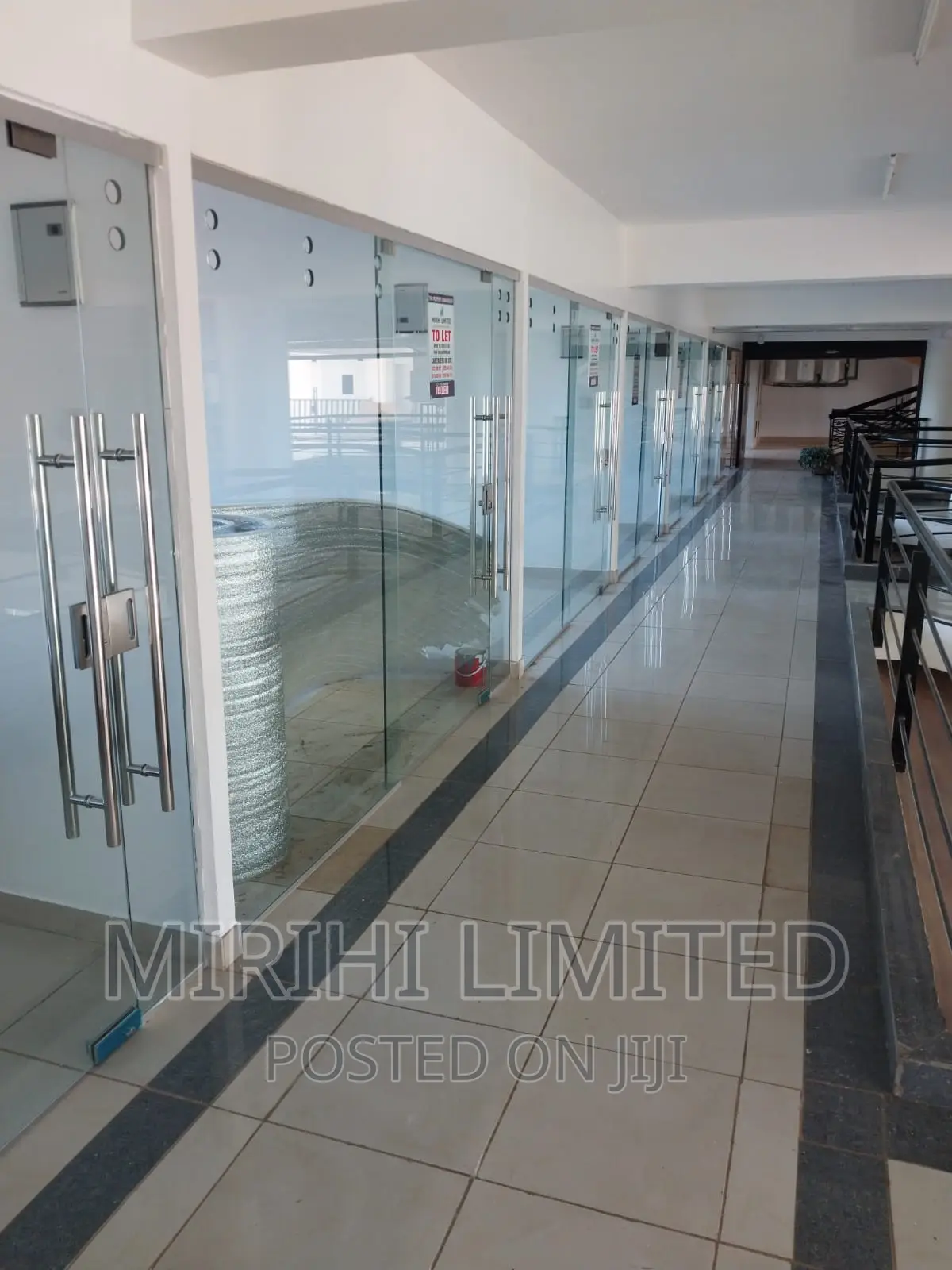 Commercial Shop for Let: Ideal for Your Business in Parklands/Highridge