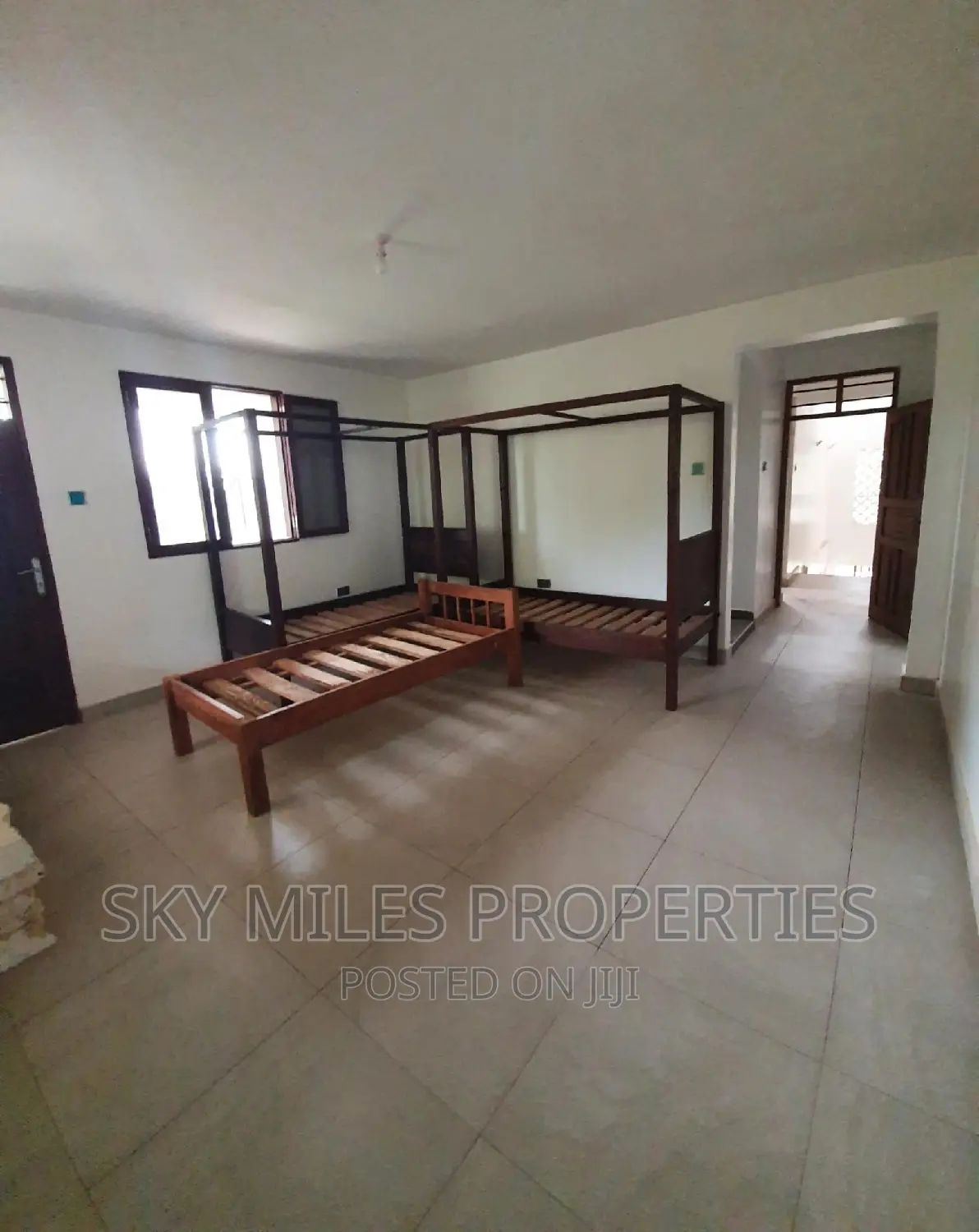 Spacious 5-Bed Maisonette in Galu, Kinondo for Sale in Kinondo