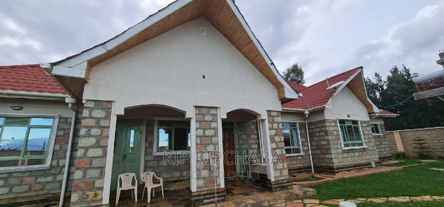 Spacious 5-Bedroom Bungalow in Elgonview for Sale in Elgon View
