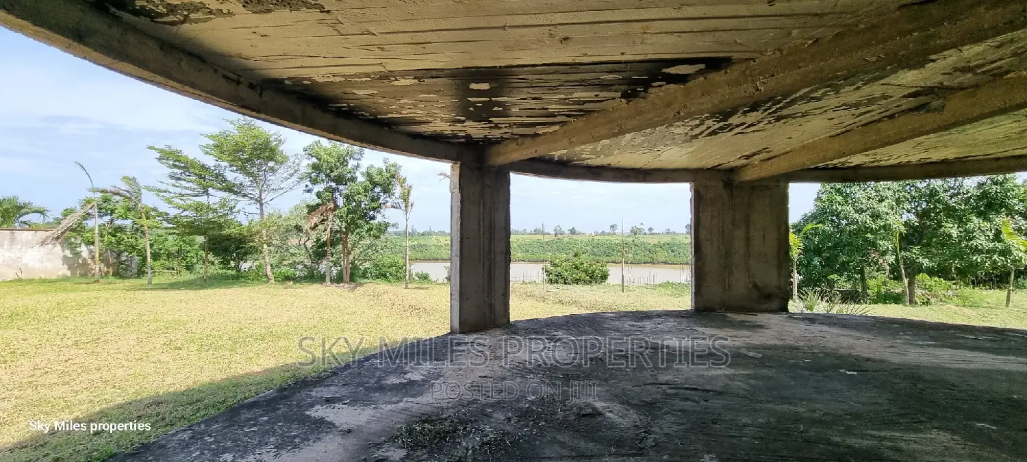 Creekside 2-Acre Beach Land in Mtwapa for Sale in Mtwapa