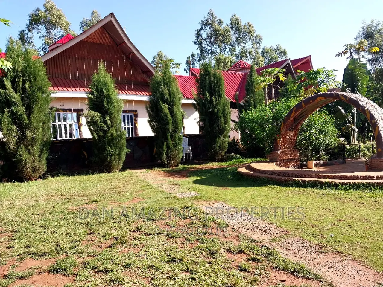 Hotel on 5 Acres Available for Sale in Matuu Town in Matuu