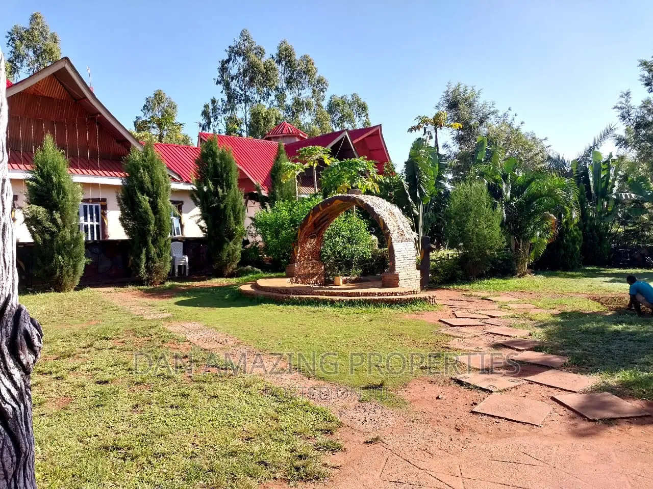 Hotel on 5 Acres Available for Sale in Matuu Town in Matuu