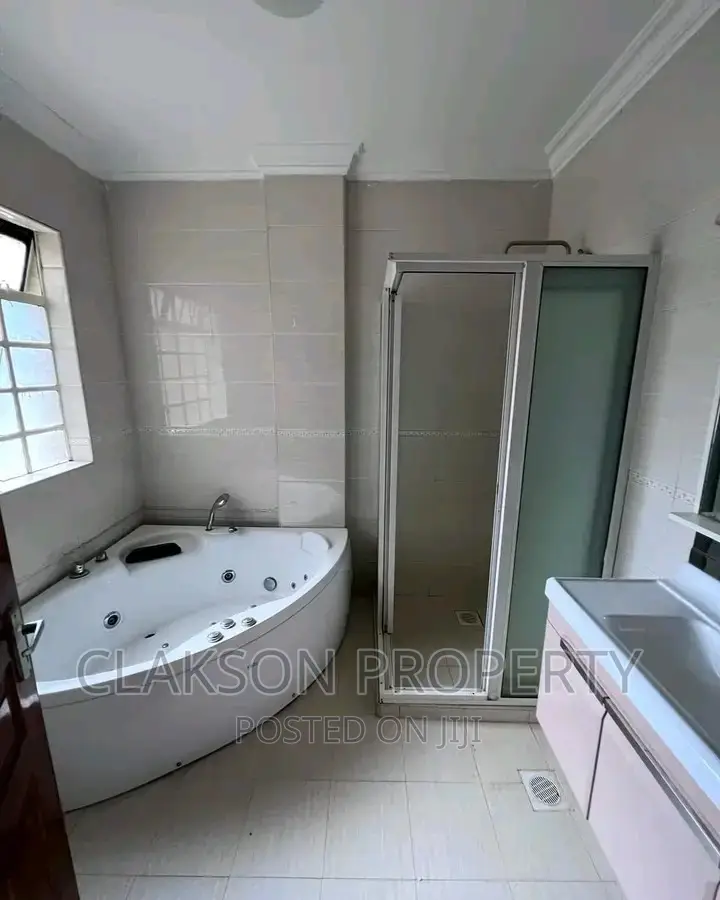 3-Bedroom Apartment in Lavington, Kileleshwa - Ideal for Your Family - Rent Now! in Lavington