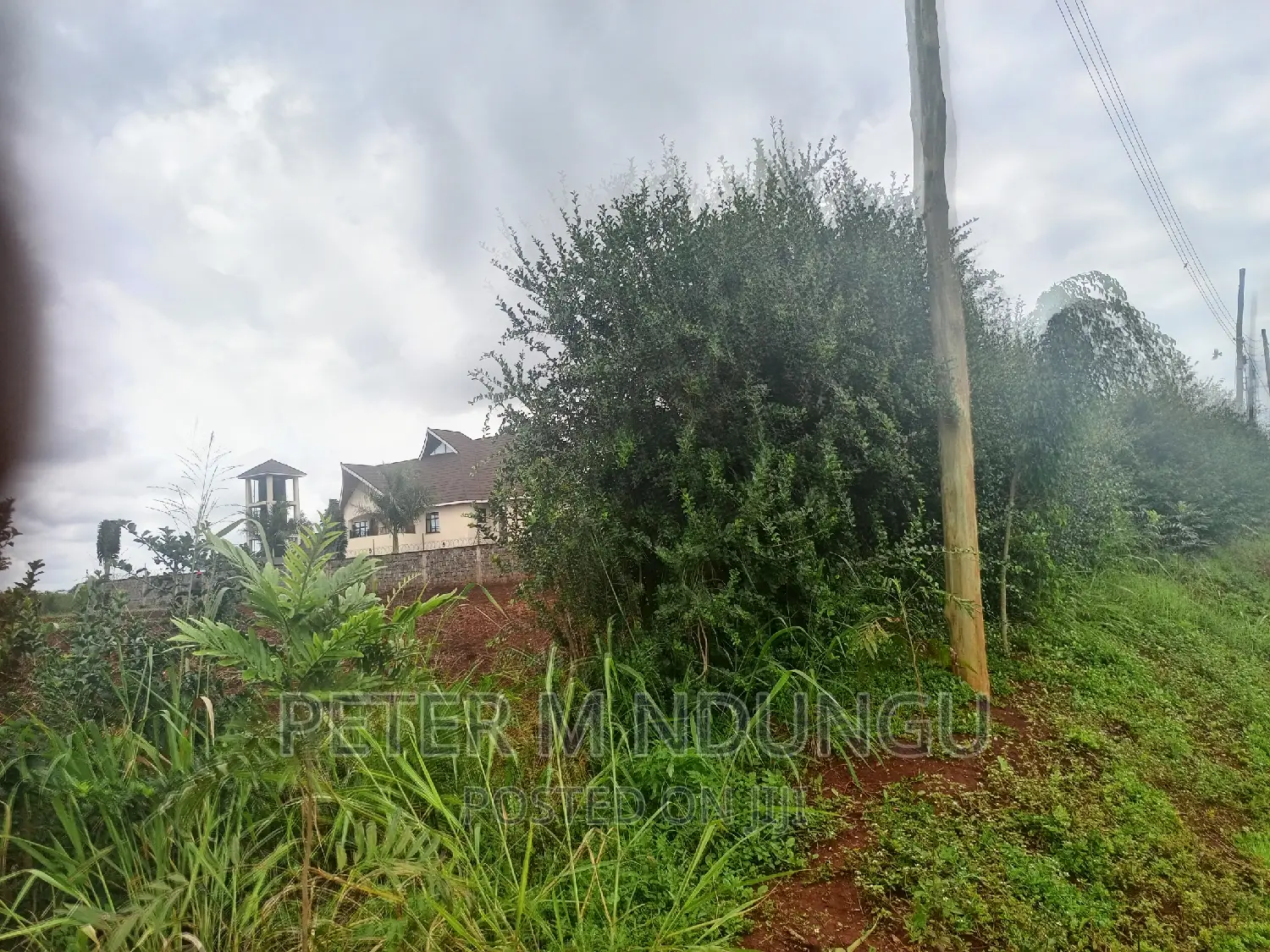 Half Acre in Runda Mumwe's Prime Location - Your Dream Home Await in Nairobi Central