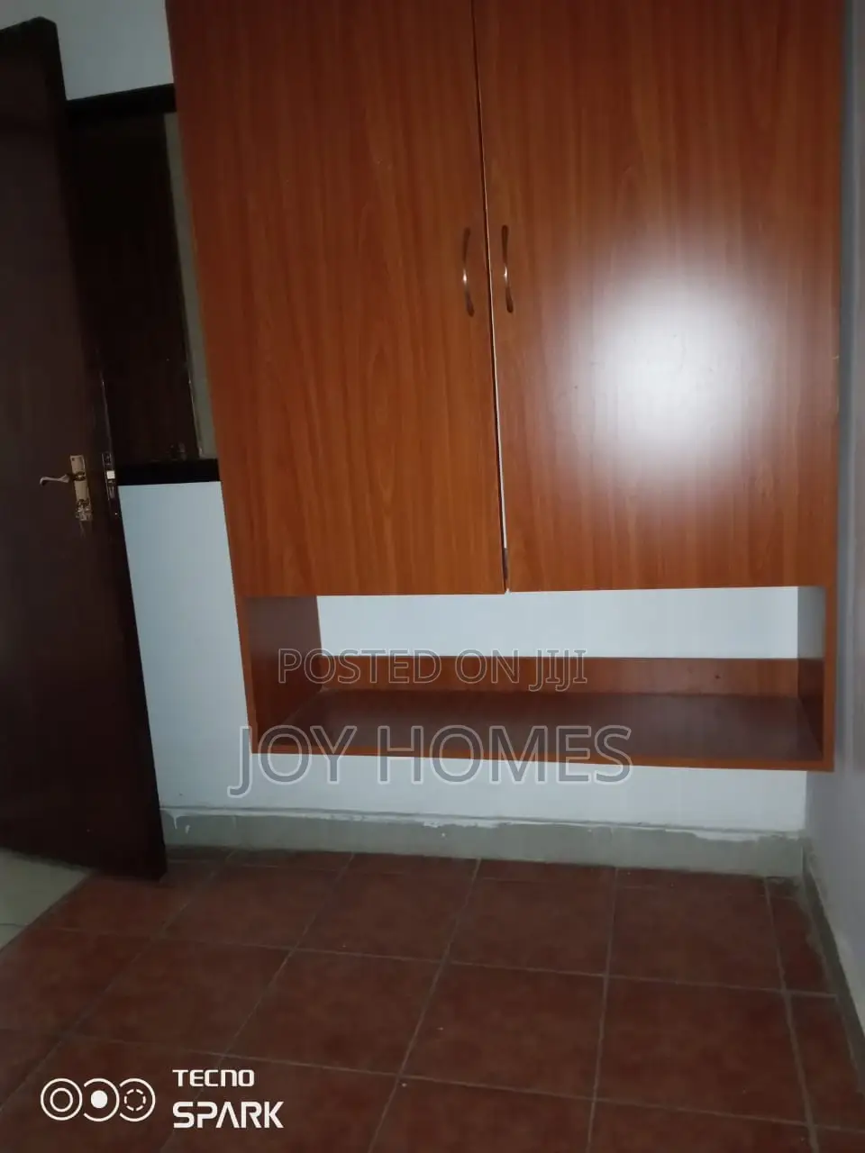 1BD South Brentwood Apartment - Ideal Rental Opportunity in South B