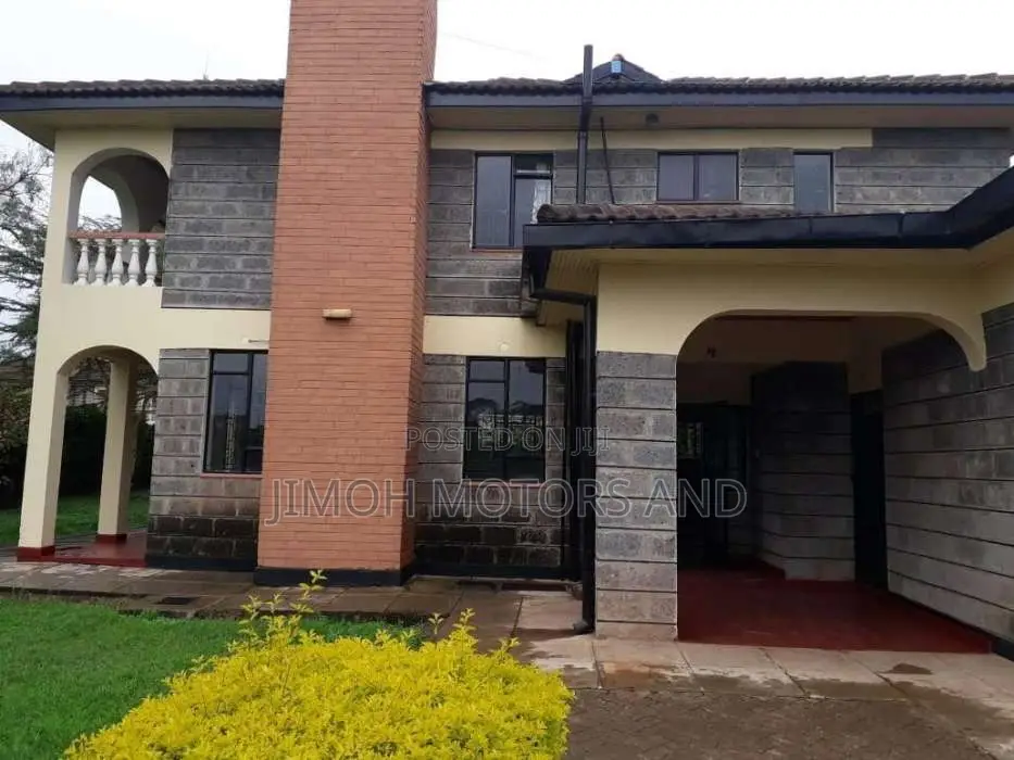 Five-Bedroom Mansionette - Live in Style and Comfort in Parklands/Highridge
