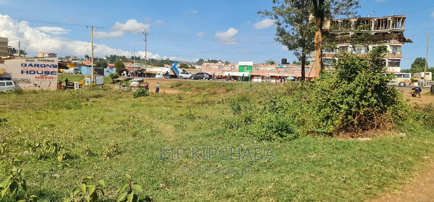 Roadside 1-acre plot for sale in Eldoret, adjacent to highway in Eldoret CBD