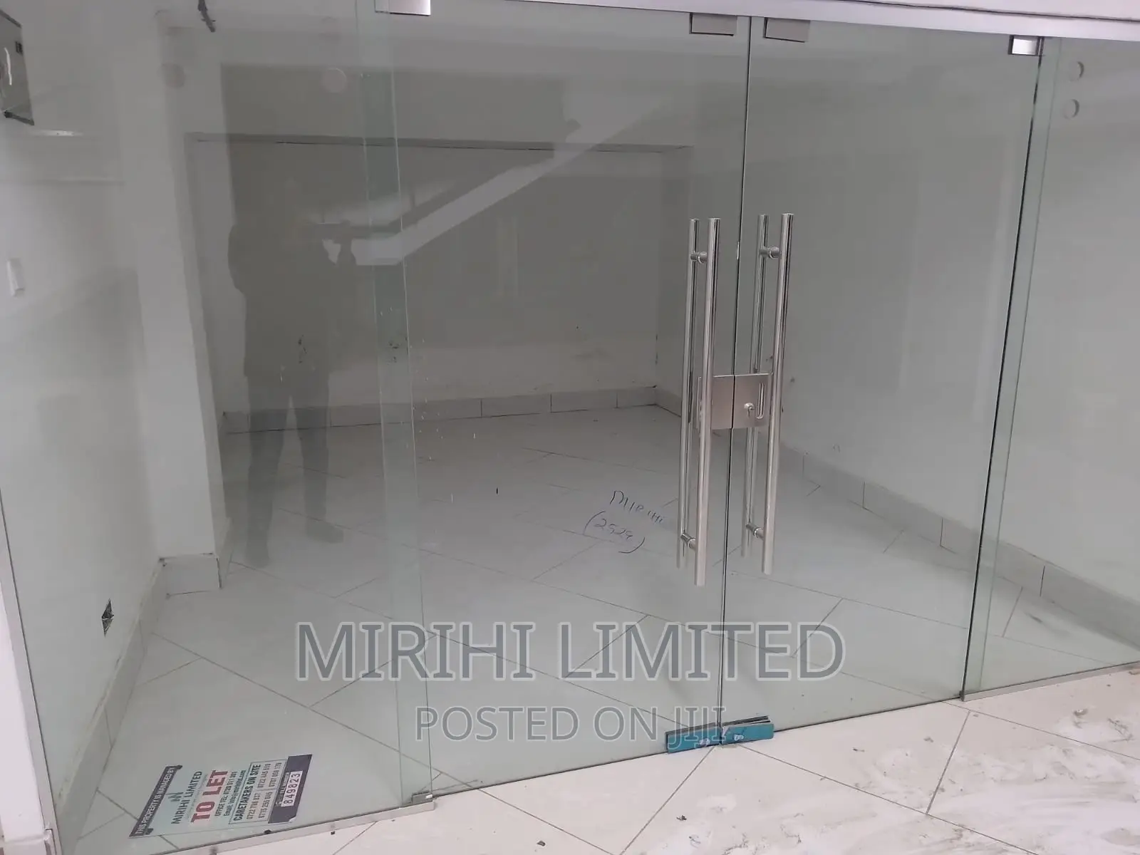 Commercial Spaces for Rent: Offices and Shops Available in Parklands/Highridge