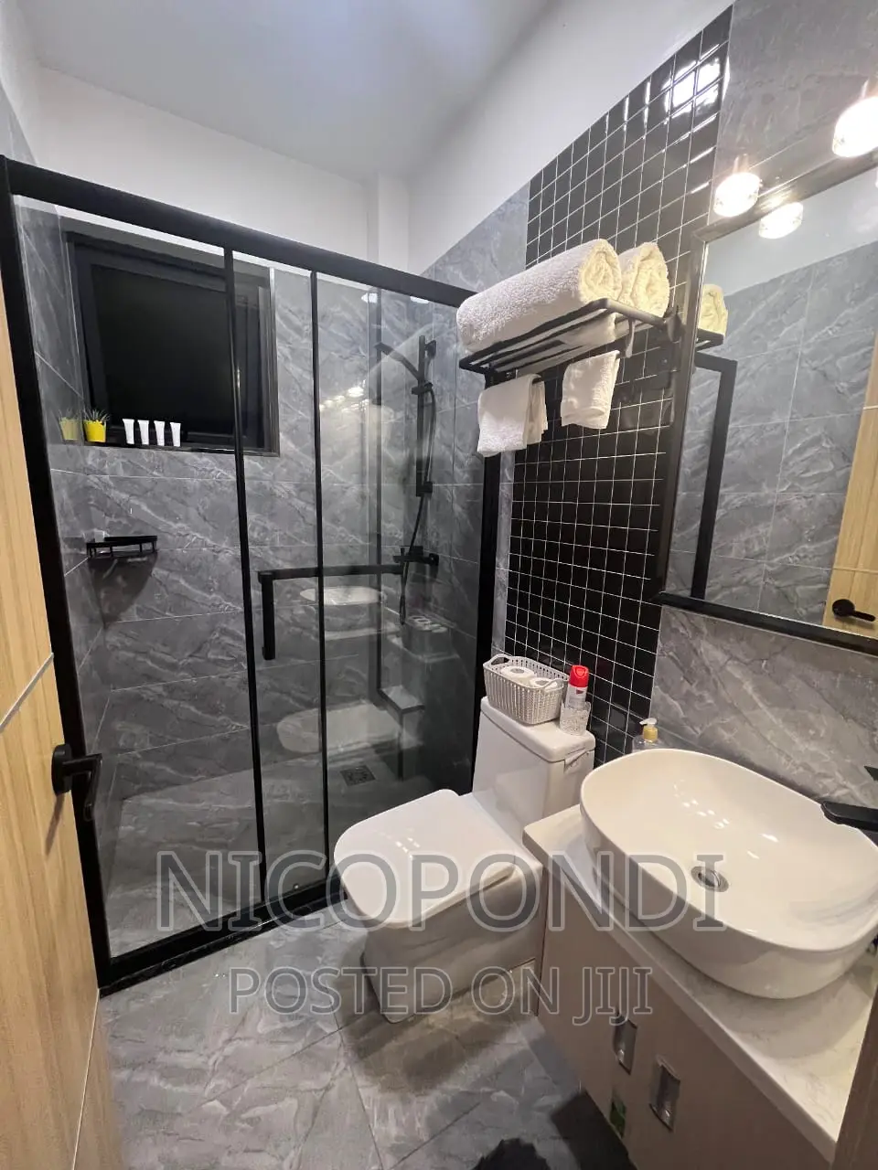 Elegant 1-Bedroom Apartment in Kilimani for Rent - Furnished in Kilimani