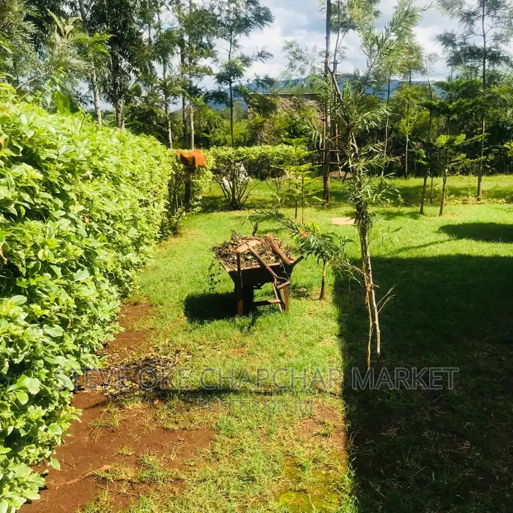 One-Acre Property with 3-Bedroom House and Clear Title in Thika