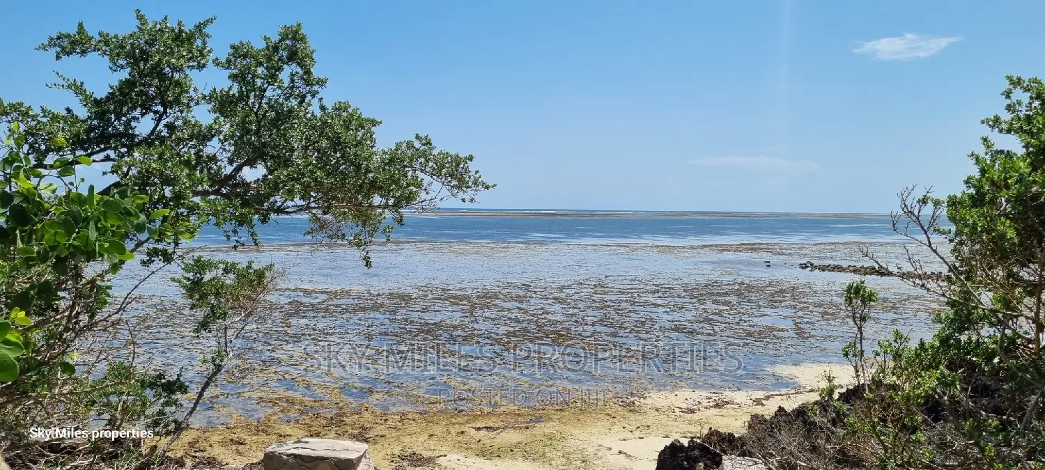 Exclusive Serena Beach 2.5-Acre Plot - Sale Pending in Shanzu