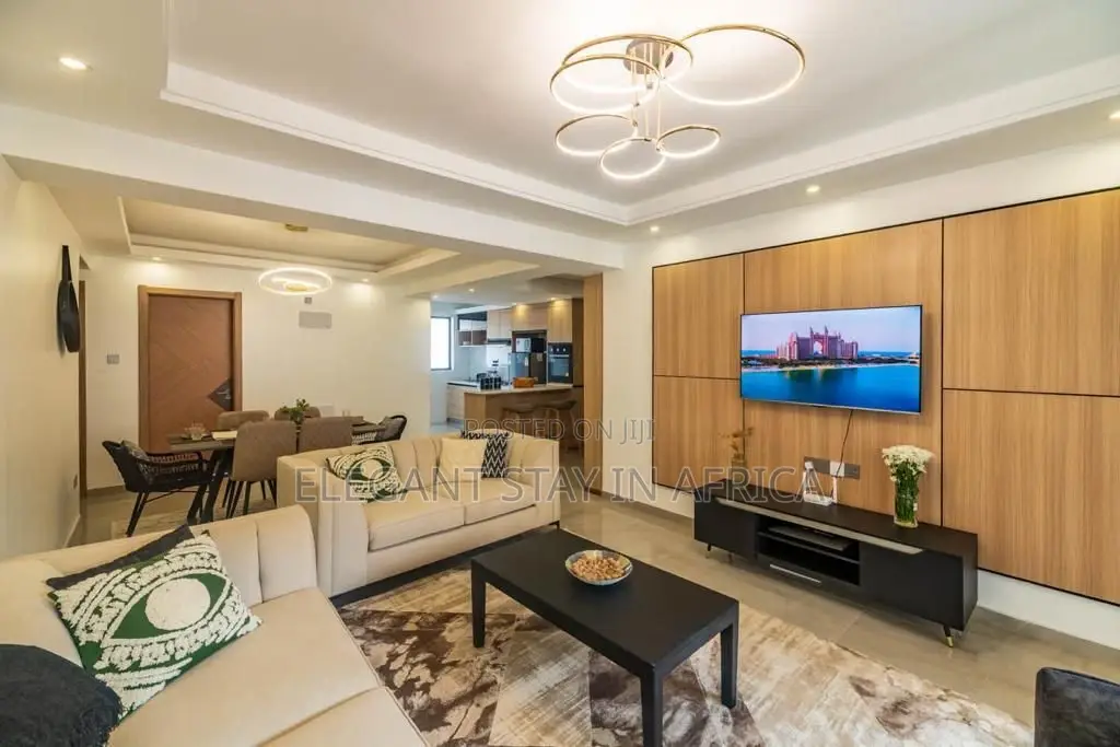 Luxury 3-Bedroom Airbnb in Riverside: $18,000/Night in Riverside Drive