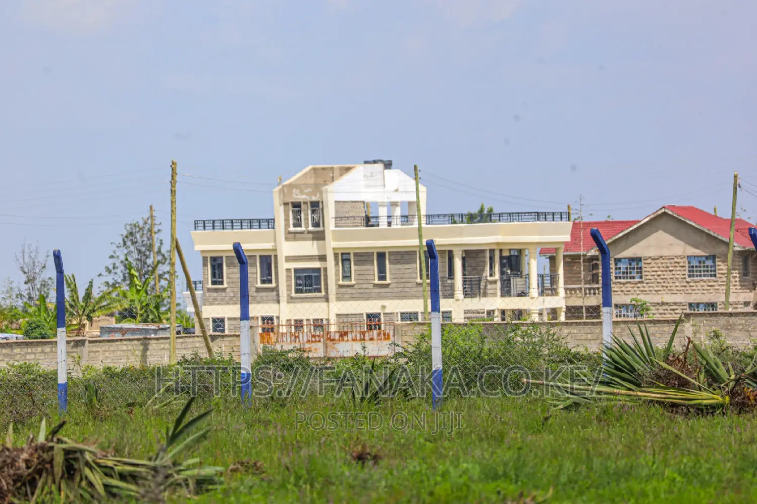 Charming 100m Home on Katani Road - Great Savings! in Katani