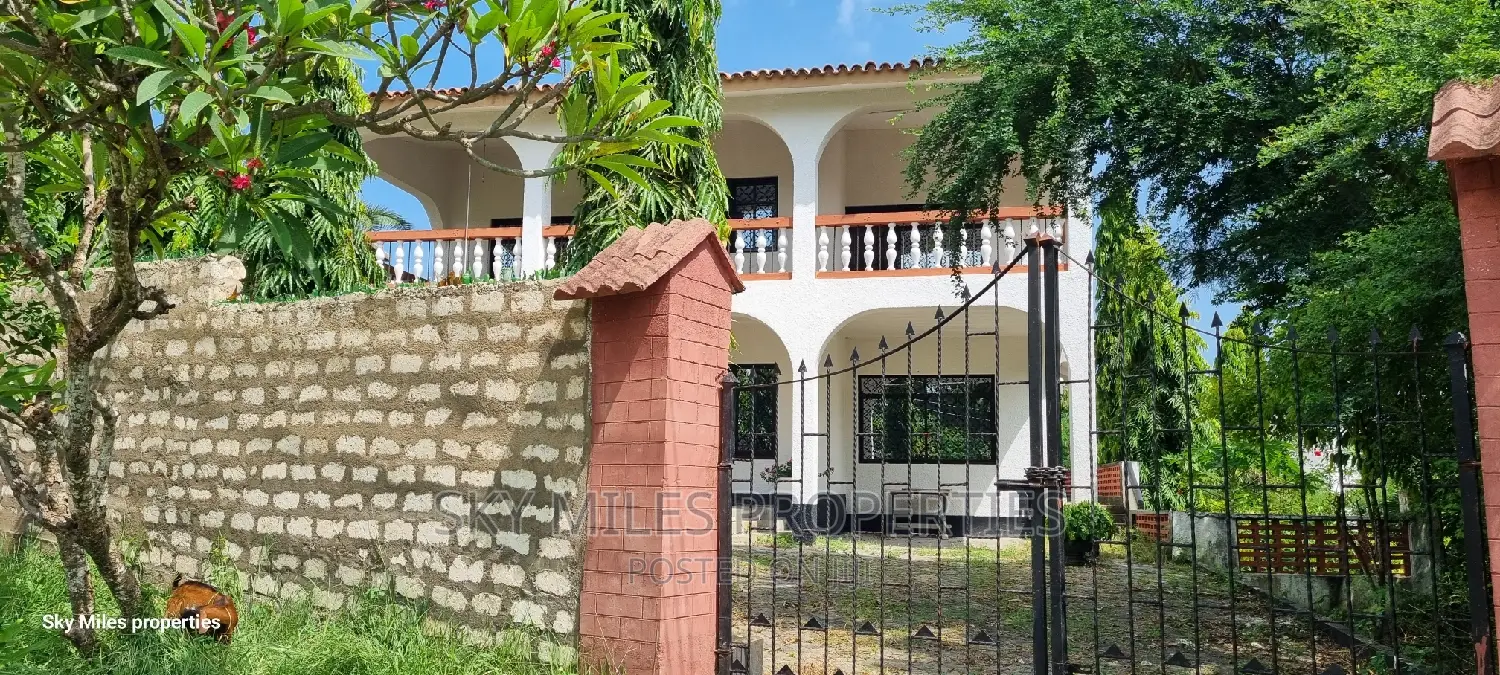4-Bedroom Property in Bahari Estate, Kipevu - Ready for New Owners in Kipevu