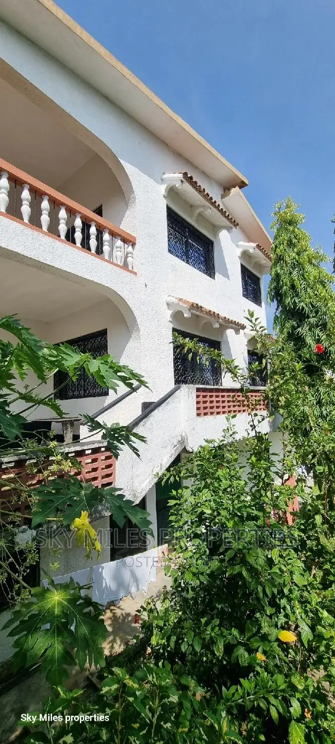 4-Bedroom Property in Bahari Estate, Kipevu - Ready for New Owners in Kipevu