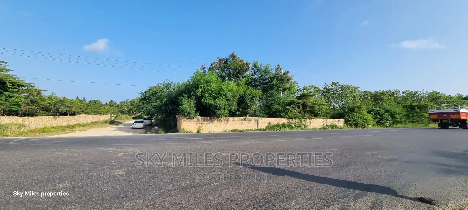 One Acre Land for Sale: Vipingo, Expressway to Mombasa- in Vipingo