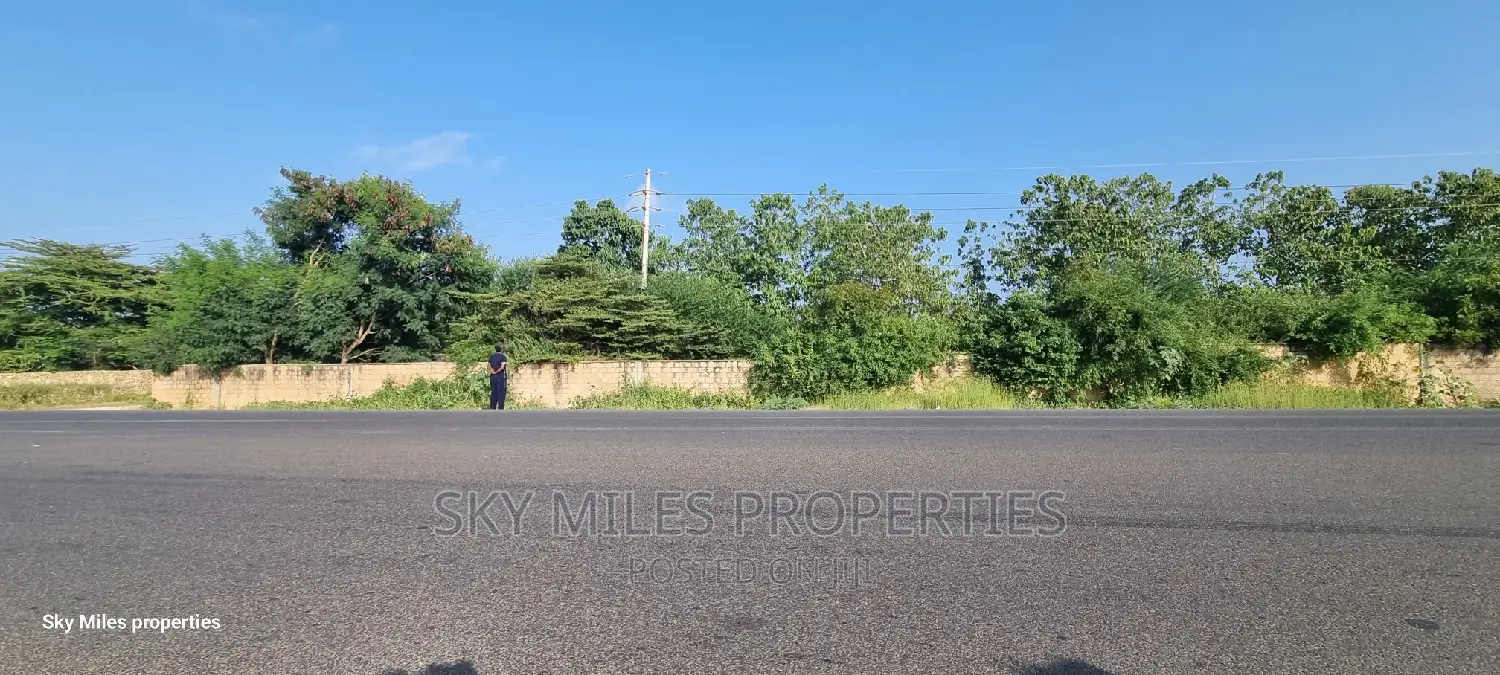 One Acre Land for Sale: Vipingo, Expressway to Mombasa- in Vipingo