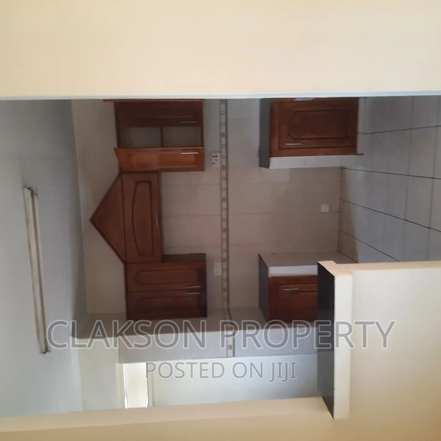 Spacious 3-Bedroom Bungalow in Prestige Woodley Estate for Rent in Woodley Estate