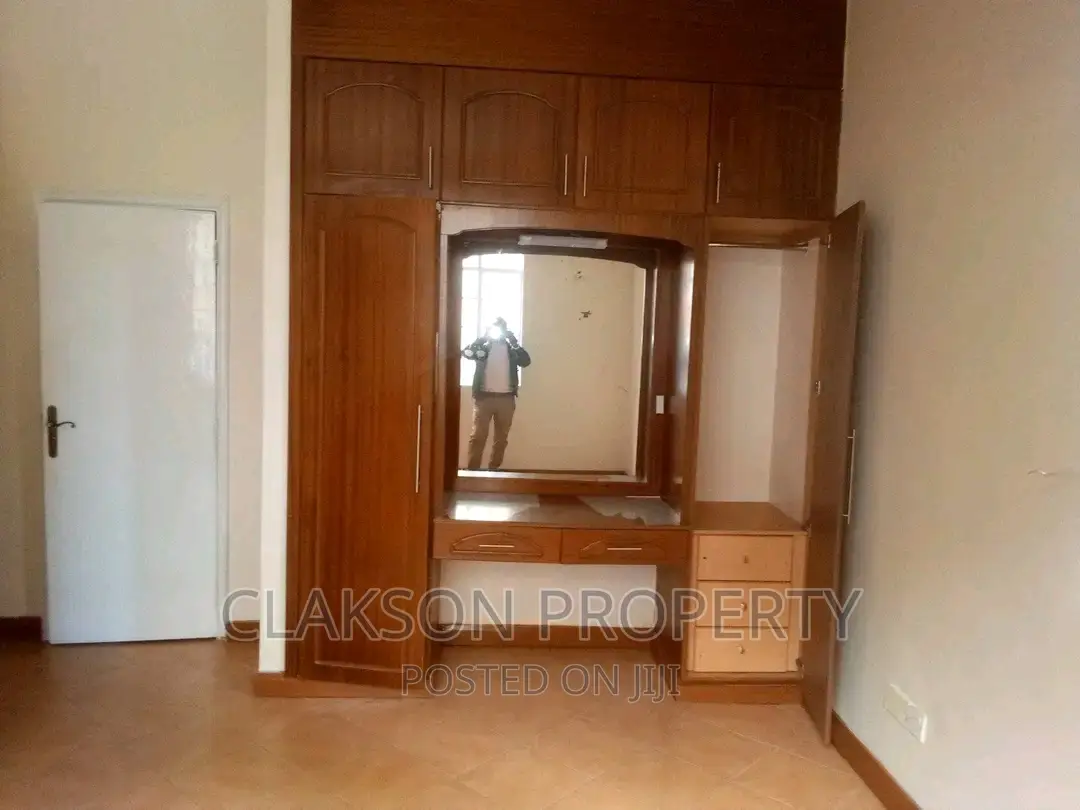 Langata 3-Bedroom Apartment: Ideal for Long-Term Rent in Langata