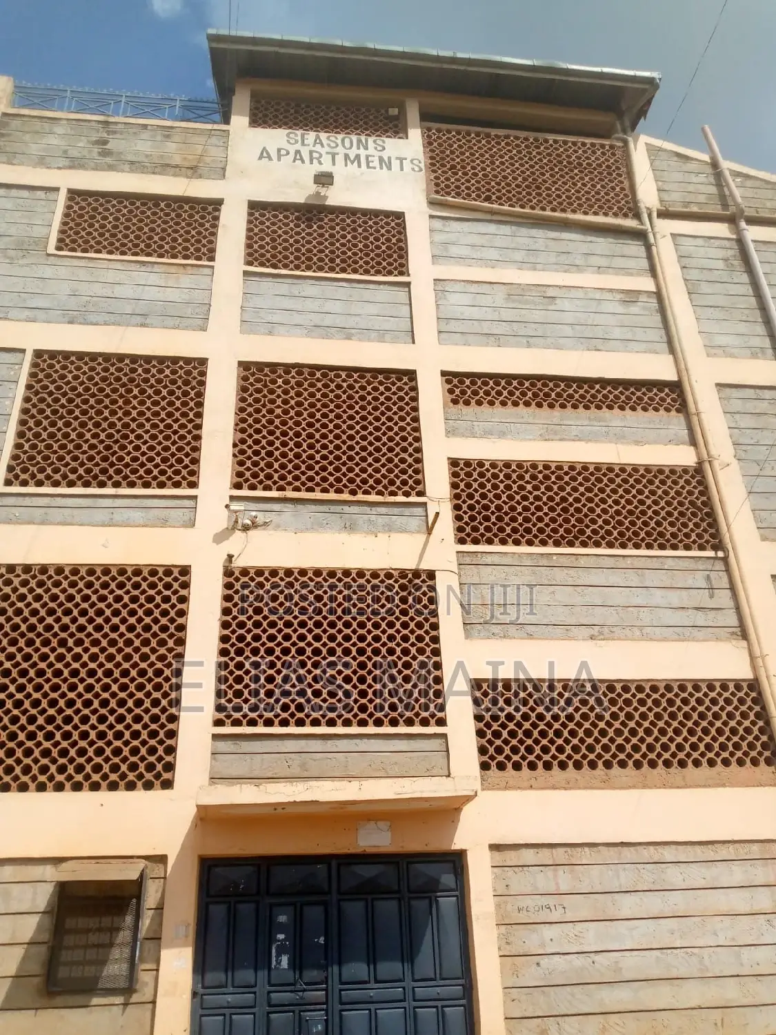 Spacious 1-Bedroom Apartment in Gwa Kairu for Lease in Kwa Kairu